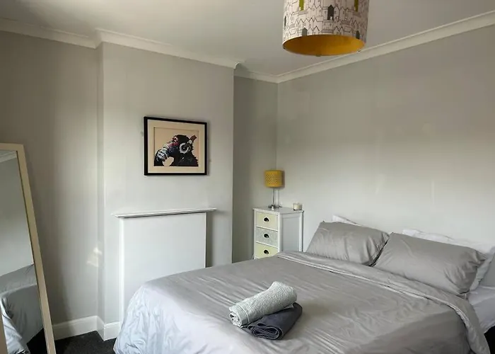 Entire 3 Bed House In Ipswich